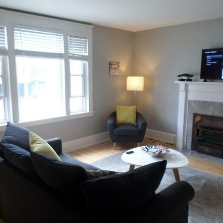 Apartamento Beautiful, Clean, Quiet 2 Br-In Downtown Ottawa. Parking, Wifi And Netflix Included Exterior foto