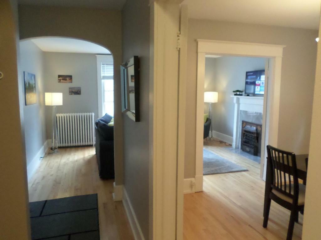 Apartamento Beautiful, Clean, Quiet 2 Br-In Downtown Ottawa. Parking, Wifi And Netflix Included Exterior foto