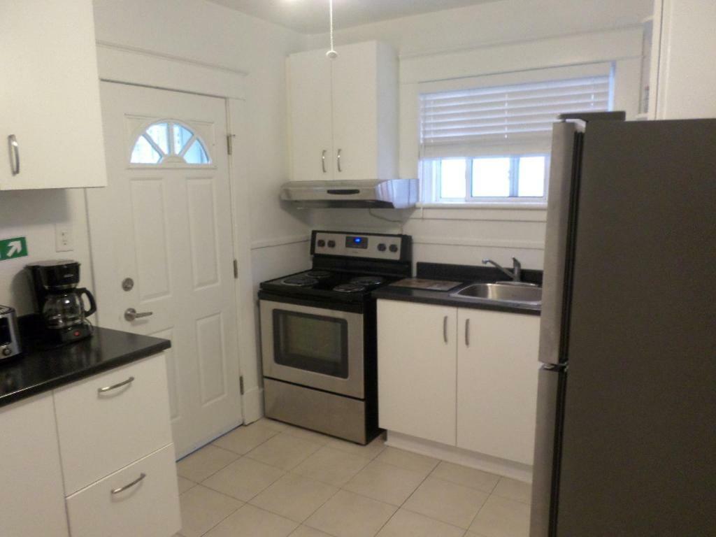 Apartamento Beautiful, Clean, Quiet 2 Br-In Downtown Ottawa. Parking, Wifi And Netflix Included Exterior foto