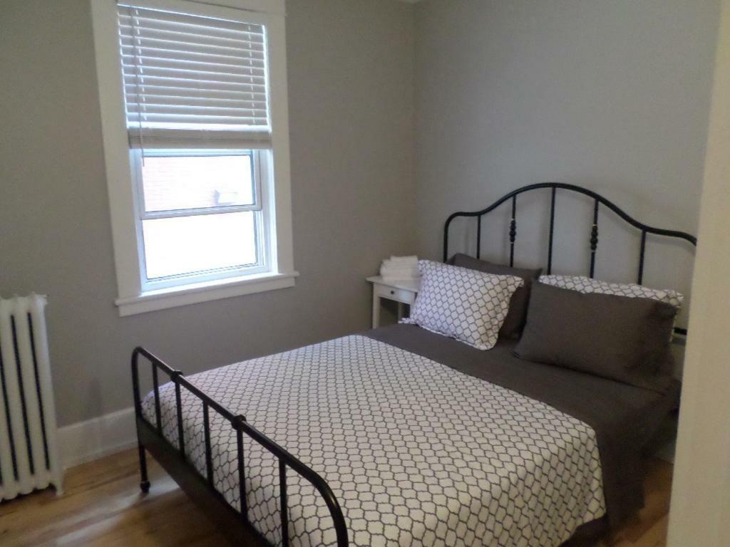 Apartamento Beautiful, Clean, Quiet 2 Br-In Downtown Ottawa. Parking, Wifi And Netflix Included Exterior foto